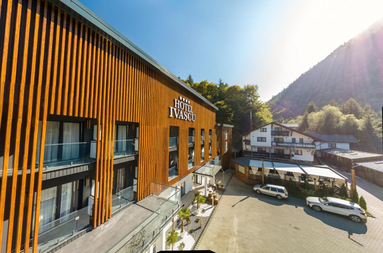 Hotel Ivascu Moisei Exterior photo
