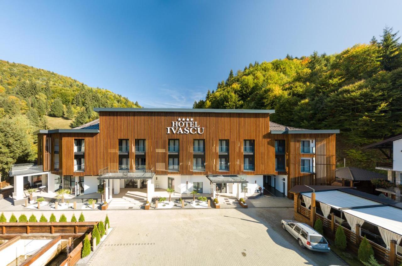 Hotel Ivascu Moisei Exterior photo