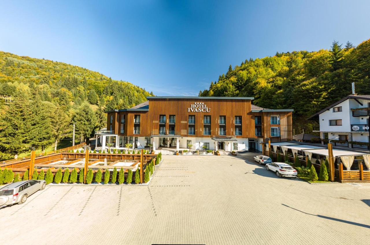 Hotel Ivascu Moisei Exterior photo